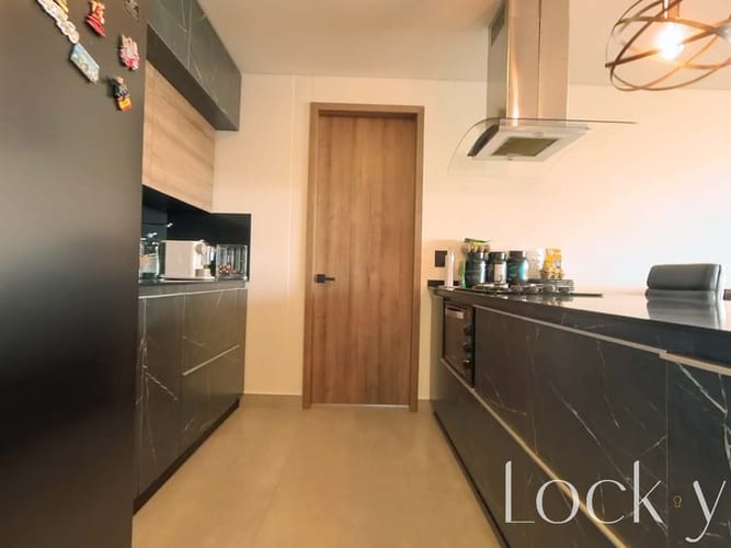 Casa de 2 alcobas en venta en Vallano, Envigado, 230 m² · foto 12 de 16