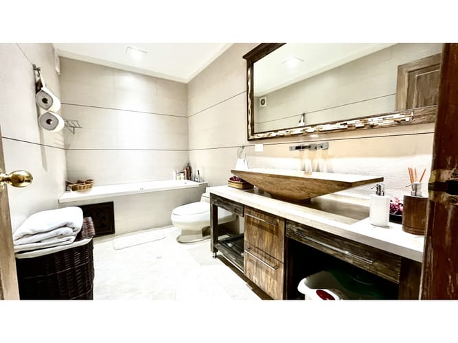 Apartamento de 3 alcobas en venta en Usaquen, Bogotá, 253 m² · foto 5 de 24