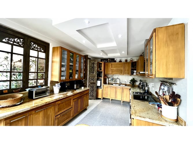 Apartamento de 3 alcobas en venta en Usaquen, Bogotá, 253 m² · foto 9 de 24