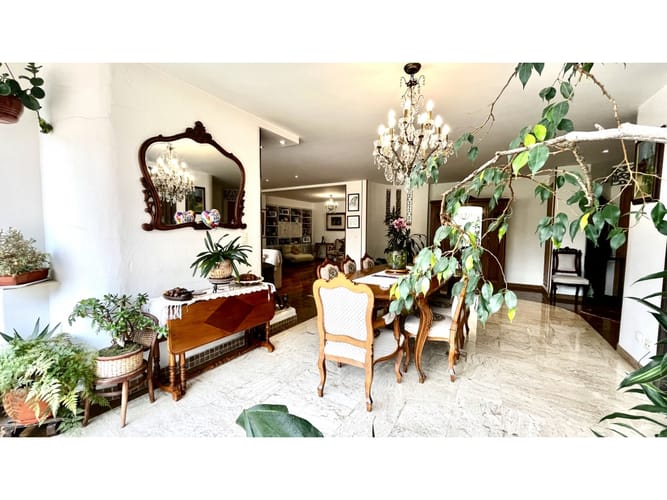 Apartamento de 3 alcobas en venta en Usaquen, Bogotá, 253 m² · foto 12 de 24