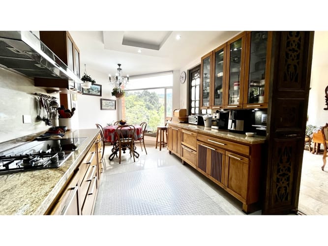 Apartamento de 3 alcobas en venta en Usaquen, Bogotá, 253 m² · foto 19 de 24