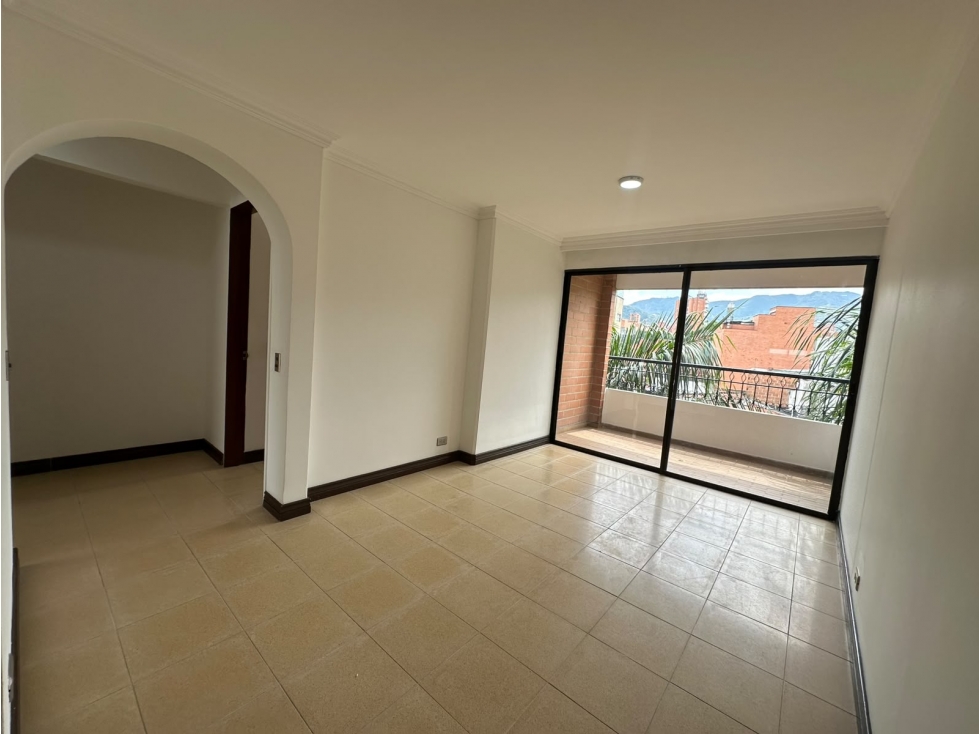 Apartamento en venta en Laureles, Medellín · foto 2 de 13