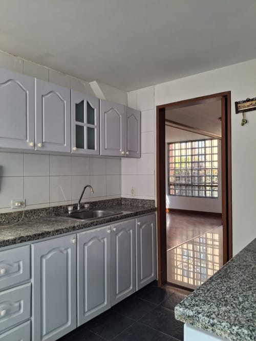 Casa de 4 alcobas en arriendo en Mazuren, Bogotá, 200 m² · foto 17 de 18