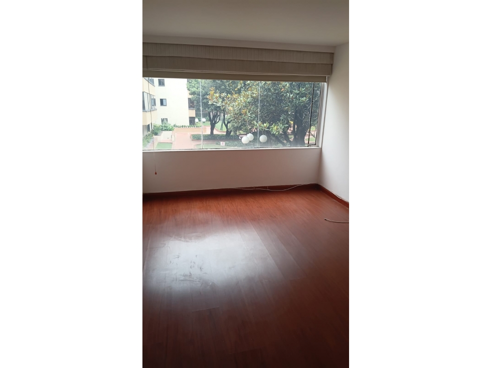 Apartamento en venta en Usaquen, Bogotá · foto 3 de 8
