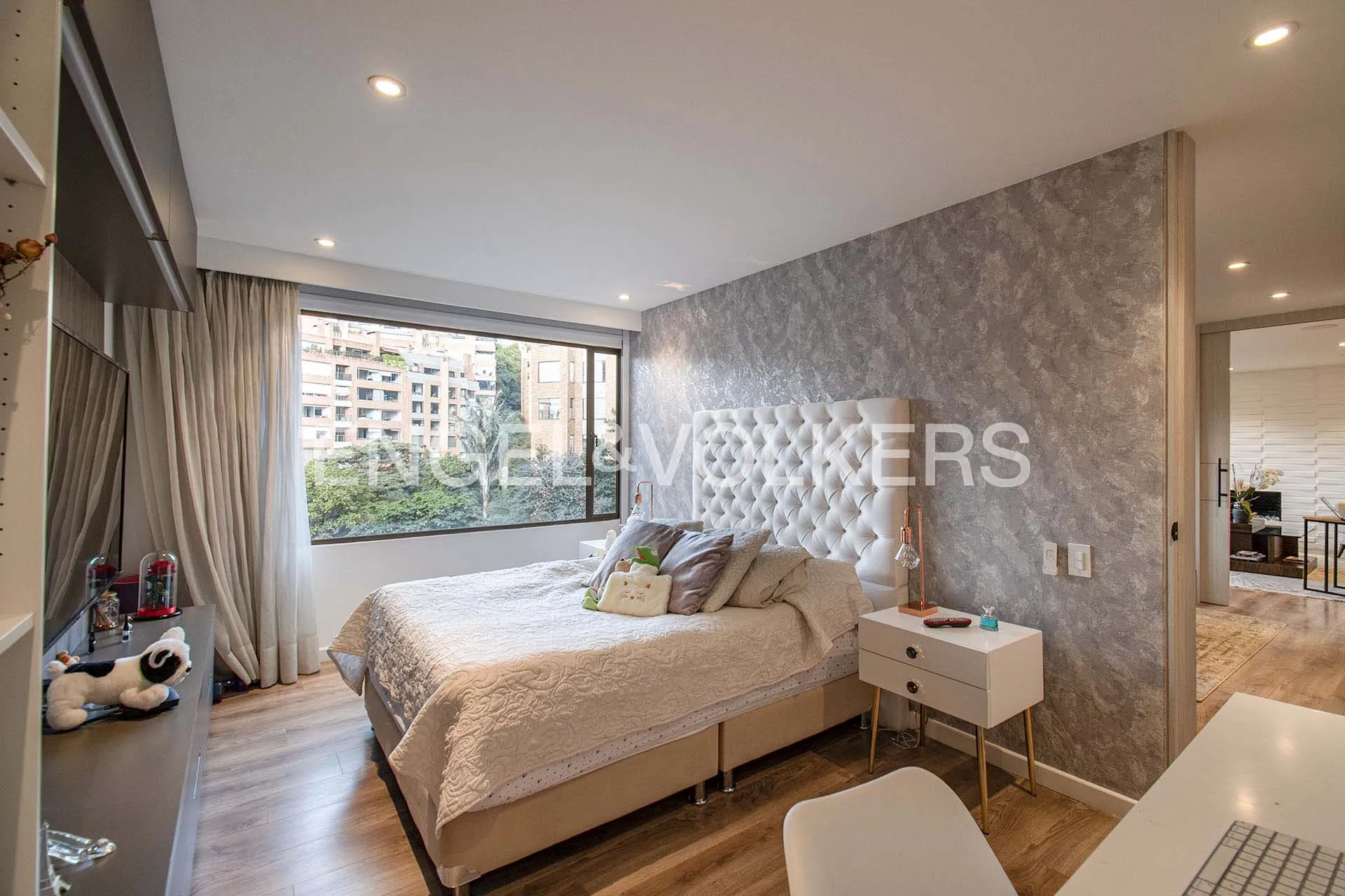 Apartamento en venta en Los Rosales, Bogotá · foto 14 de 16