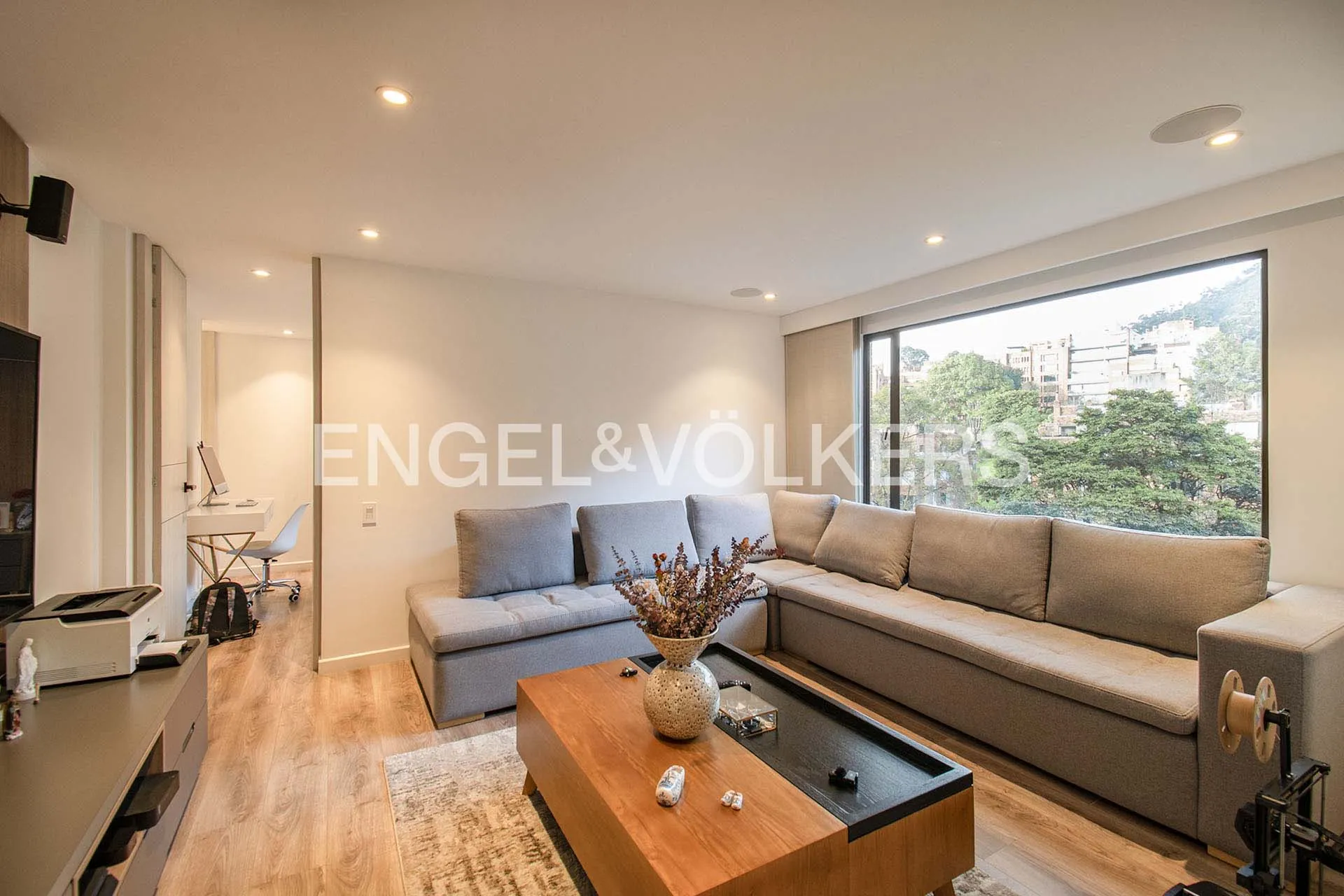 Apartamento en venta en Los Rosales, Bogotá · foto 8 de 16