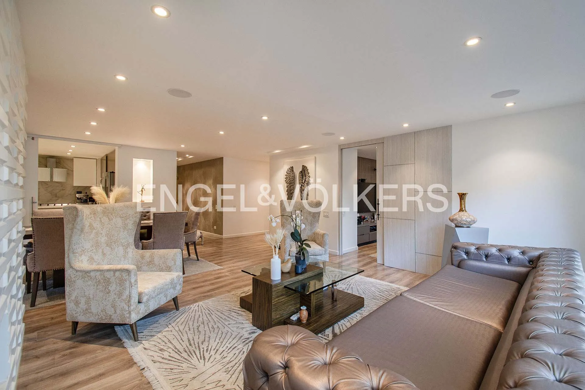 Apartamento en venta en Los Rosales, Bogotá · foto 2 de 16