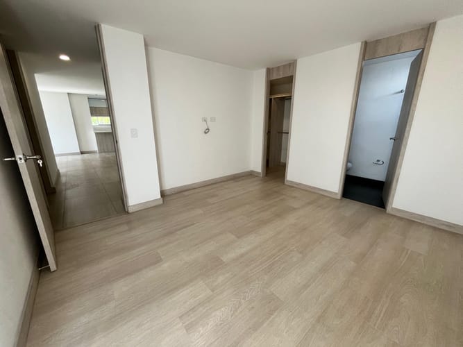 Apartamento de 3 alcobas en venta en Los Alcazares, Sabaneta, 97 m² · foto 7 de 22