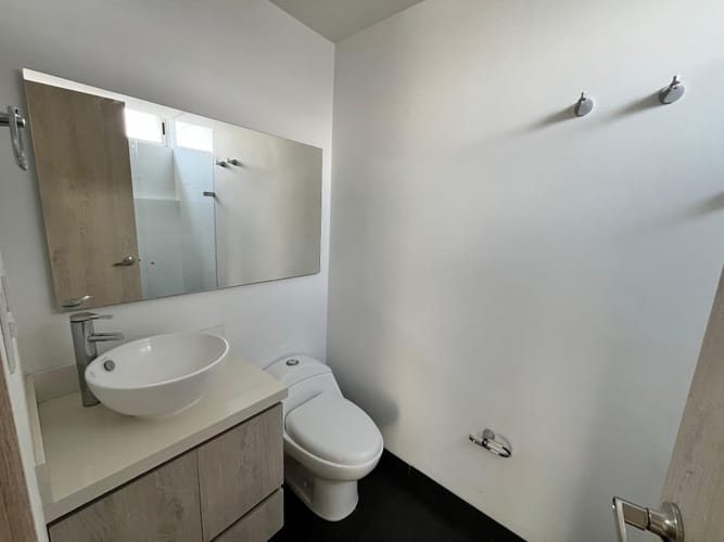 Apartamento de 3 alcobas en venta en Los Alcazares, Sabaneta, 97 m² · foto 20 de 22