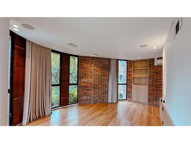 Apartamento de 2 alcobas en venta en Transversal Superior, Medellín, 200 m² · foto 21 de 24