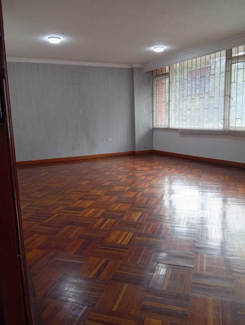Apartamento de 3 alcobas en arriendo en El Nogal, Bogotá, 120 m² · foto 3 de 24