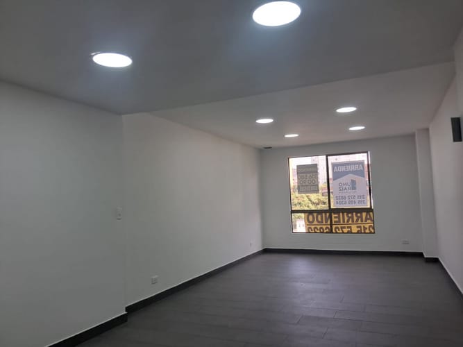 Oficina en arriendo en Patio Bonito, Medellín, 40 m² · foto 7 de 7