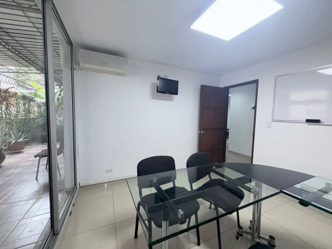 Oficina en arriendo en Centenario, Cali, 105 m² · foto 9 de 21