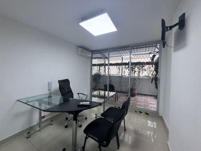 Oficina en arriendo en Centenario, Cali, 105 m² · foto 14 de 21