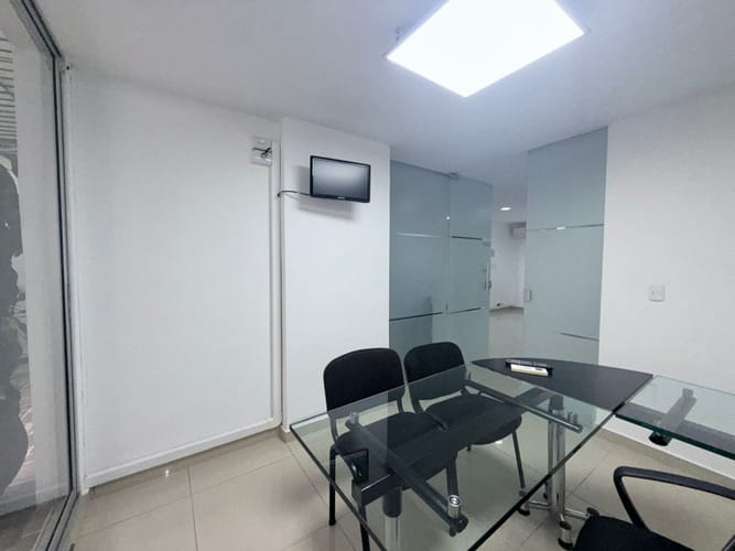 Oficina en arriendo en Centenario, Cali, 105 m² · foto 17 de 21