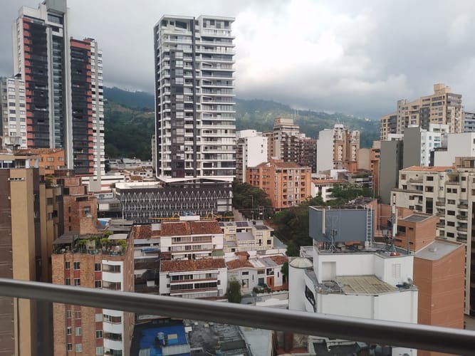 Apartamento de 3 alcobas en venta en Cabecera Del Llano, Bucaramanga, 82 m² · foto 3 de 22