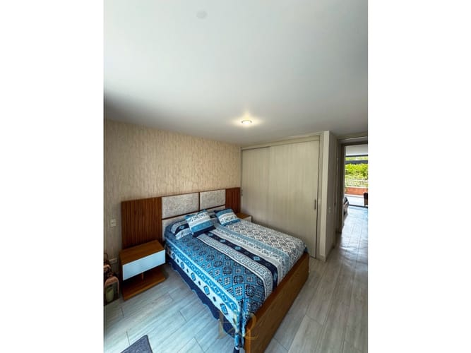 Apartamento de 4 alcobas en venta en El Poblado, Medellín, 250 m² · foto 4 de 18
