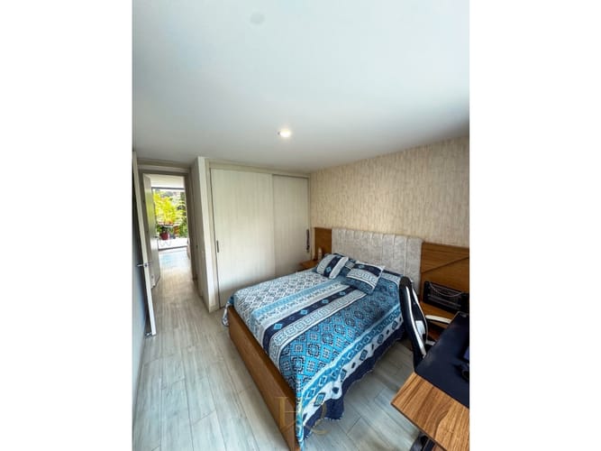 Apartamento de 4 alcobas en venta en El Poblado, Medellín, 250 m² · foto 7 de 18