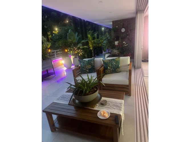 Apartamento de 4 alcobas en venta en El Poblado, Medellín, 250 m² · foto 13 de 18