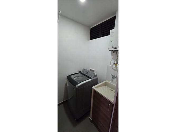 Apartamento en venta en Escobero, Envigado, 85 m² · foto 7 de 21