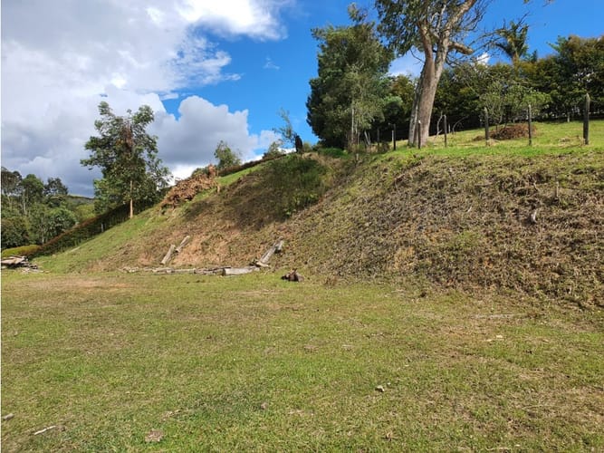 Lote en venta en Samaria, El Carmen de Viboral, 3720 m² · foto 10 de 10