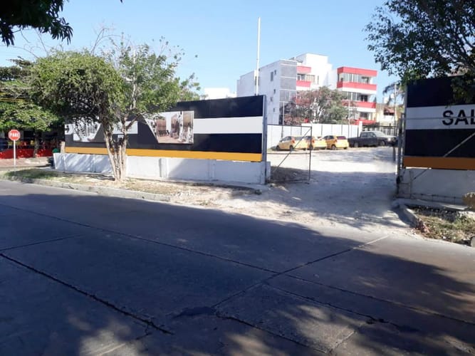 Lote en venta en Ciudad Jardin, Barranquilla, 975 m² · foto 3 de 4