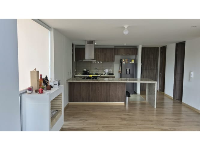 Apartamento de 3 alcobas en venta en La Felicidad, Bogotá, 140 m² · foto 2 de 24