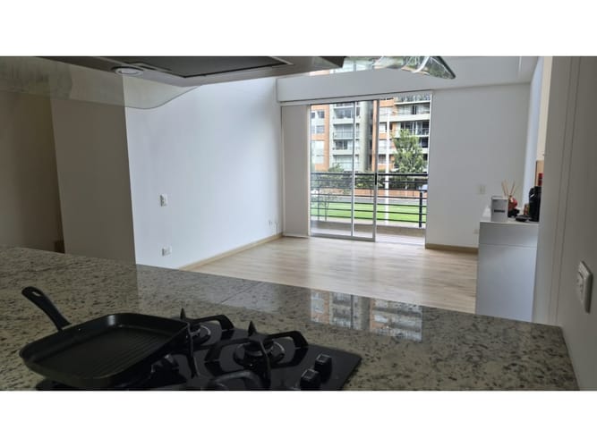 Apartamento de 3 alcobas en venta en La Felicidad, Bogotá, 140 m² · foto 8 de 24