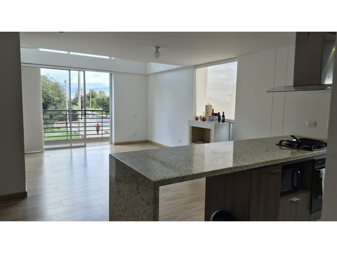 Apartamento de 3 alcobas en venta en La Felicidad, Bogotá, 140 m² · foto 9 de 24