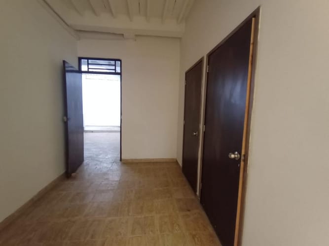 Casa de 7 alcobas en venta en Bretaña, Cali, 290 m² · foto 6 de 24