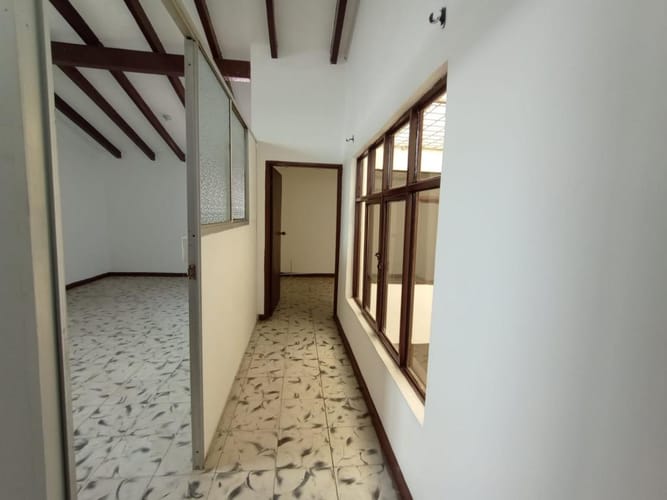 Casa de 7 alcobas en venta en Bretaña, Cali, 290 m² · foto 22 de 24