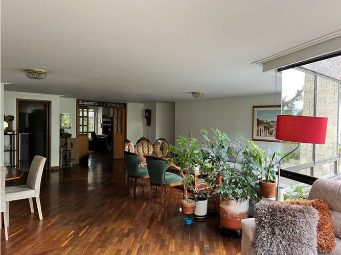 Apartamento de 4 alcobas en venta en La Florida, Medellín, 207 m² · foto 2 de 24