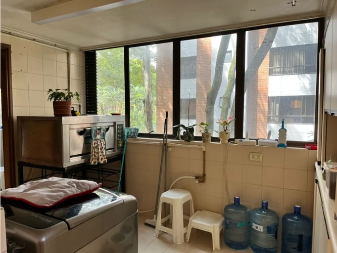 Apartamento de 4 alcobas en venta en La Florida, Medellín, 207 m² · foto 5 de 24