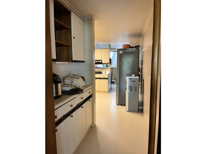 Apartamento de 4 alcobas en venta en La Florida, Medellín, 207 m² · foto 23 de 24
