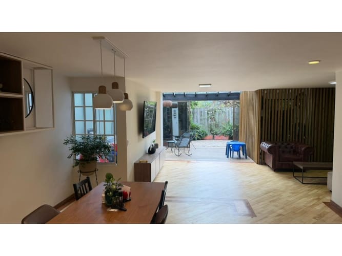 Casa de 3 alcobas en venta en El Castillo, Medellín, 316 m² · foto 4 de 22
