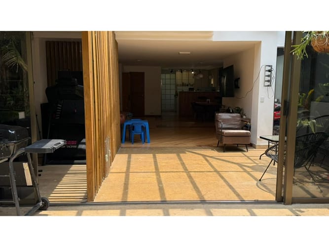 Casa de 3 alcobas en venta en El Castillo, Medellín, 316 m² · foto 5 de 22