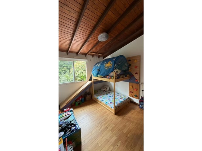 Casa de 3 alcobas en venta en El Castillo, Medellín, 316 m² · foto 9 de 22
