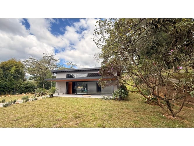 Finca en venta en Guarne, 200 m² · foto 4 de 24