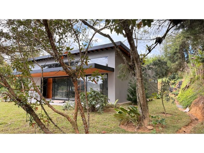 Finca en venta en Guarne, 200 m² · foto 5 de 24