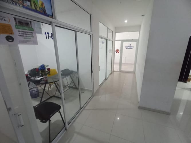 Local en venta en El Laguito, Cartagena, 202 m² · foto 6 de 24