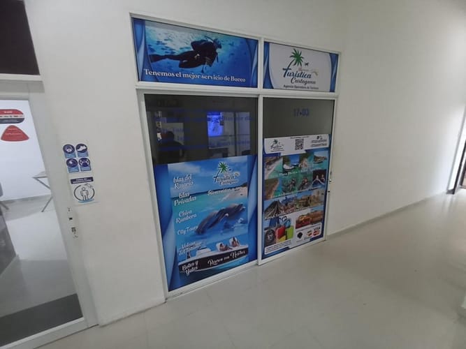 Local en venta en El Laguito, Cartagena, 202 m² · foto 11 de 24