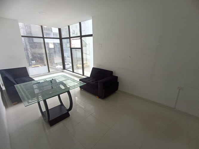 Local en venta en El Laguito, Cartagena, 202 m² · foto 12 de 24