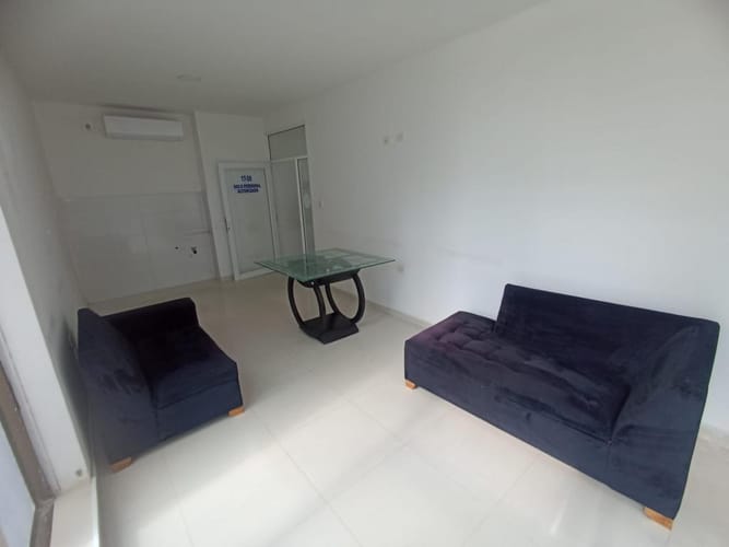 Local en venta en El Laguito, Cartagena, 202 m² · foto 18 de 24