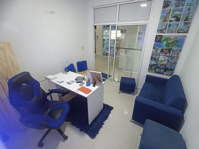 Local en venta en El Laguito, Cartagena, 202 m² · foto 19 de 24
