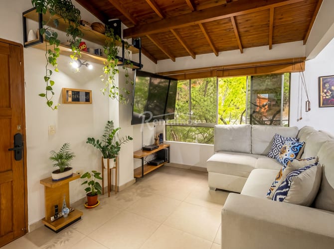 Apartamento de 2 alcobas en venta en El Tesoro, Medellín, 82 m² · foto 2 de 20