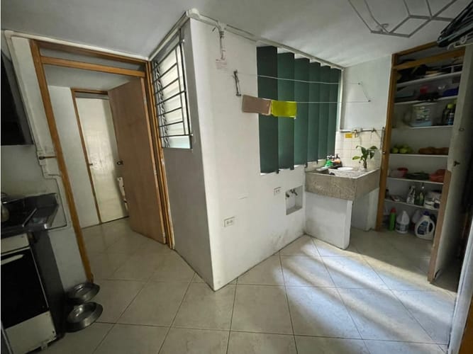 Apartamento de 3 alcobas en venta en Laureles, Medellín, 107 m² · foto 7 de 24