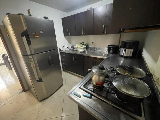 Apartamento de 3 alcobas en venta en Laureles, Medellín, 107 m² · foto 11 de 24