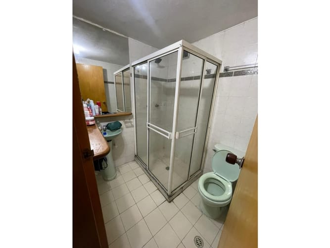Apartamento de 3 alcobas en venta en Laureles, Medellín, 107 m² · foto 12 de 24