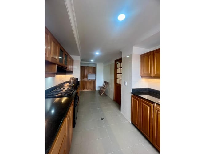 Apartamento en venta en El Poblado, Medellín, 226 m² · foto 11 de 24