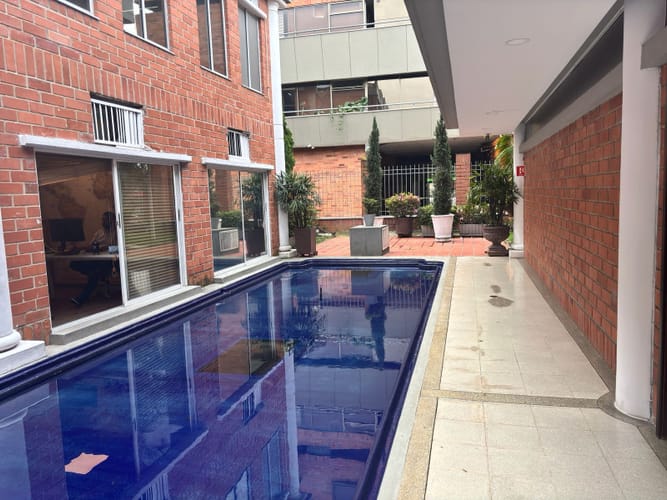Consultorio en arriendo en La Aguacatala, Medellín, 50 m² · foto 5 de 15